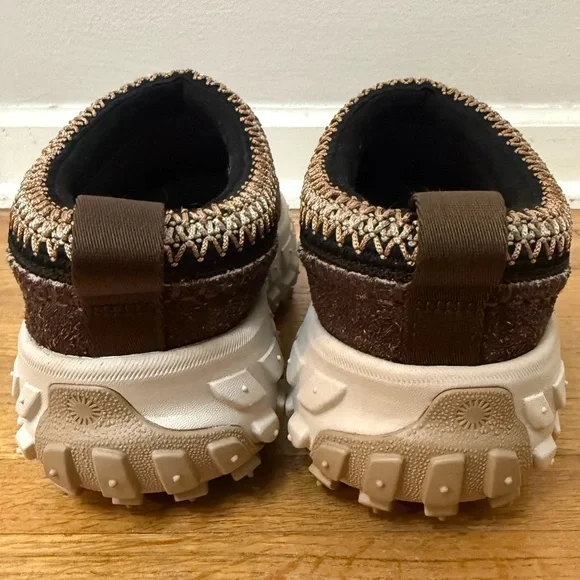 UGG Chestnut Platform Clogs Slippers Women’s 7 EU 38 - Picture 4 of 10